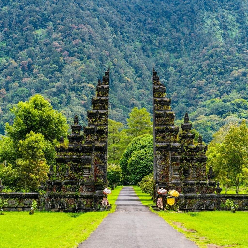 🇮🇩 Indonesia Travel Guide 2026: Discover the Beauty of Bali, Jakarta & Beyond