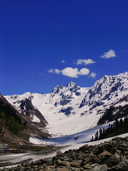 Thajiwas Glacier